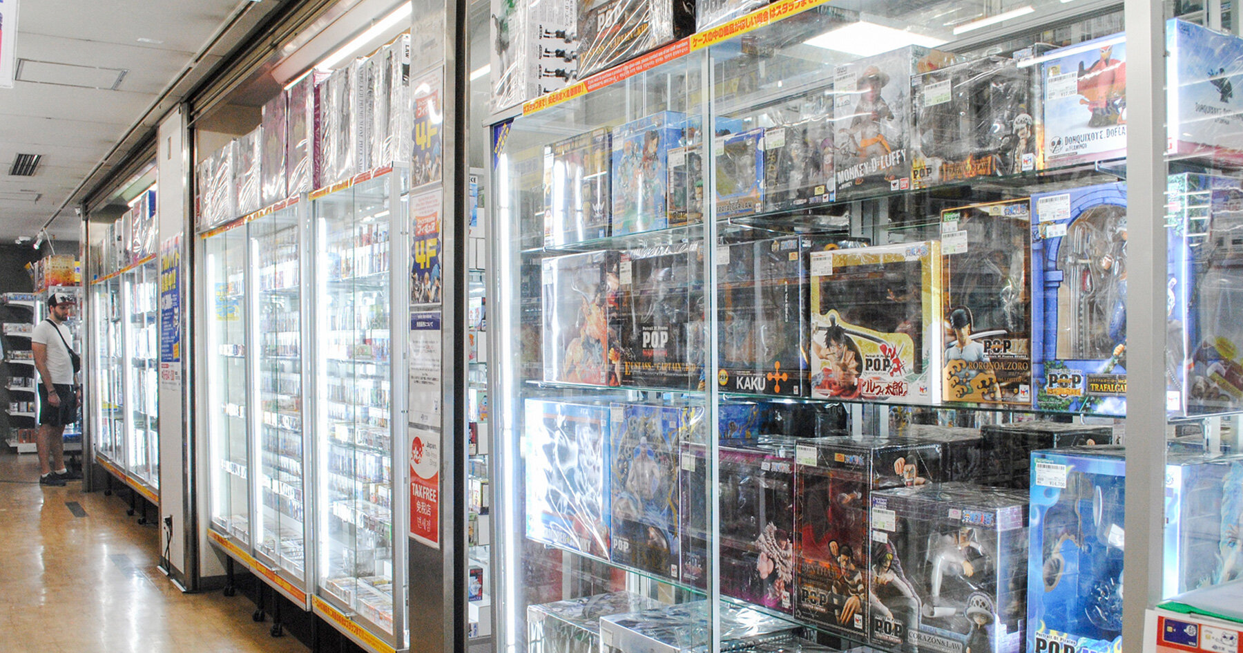 駿河屋 大阪 日本橋 本館